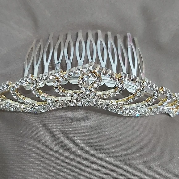 Tiara - Picture 2 of 4